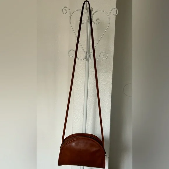 COACH Vintage Kimball Tan Leather Crossbody Bag Round - Picture 2 of 15